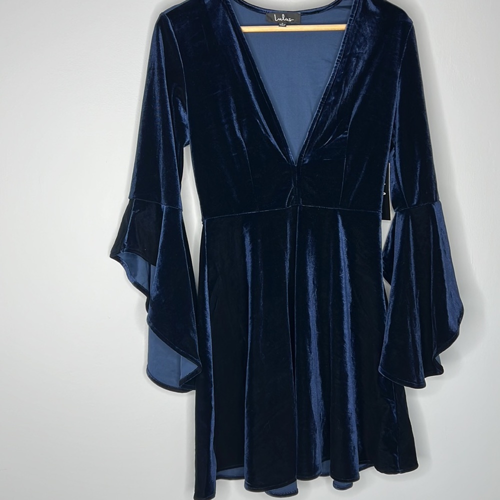NWT Lulus Wrapped in Luxe Navy Blue Velvet Bell Sleeve Skater Dress Women size S - Picture 12 of 12